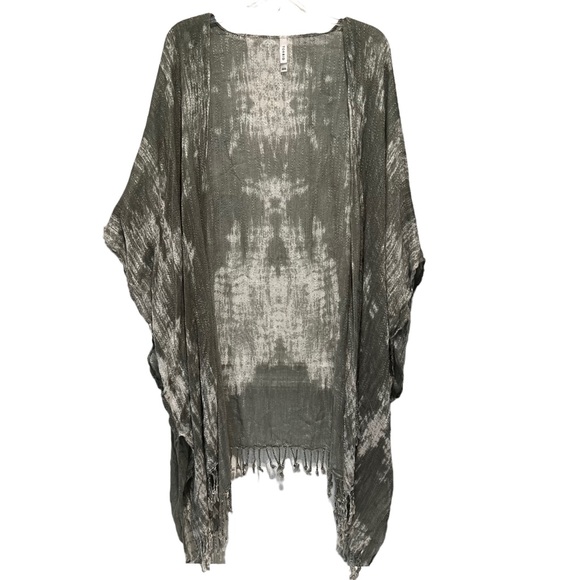 torrid Sweaters - Torrid Kimono Shaw Womens One Size Olive White Tie Dye Fringe Wrap